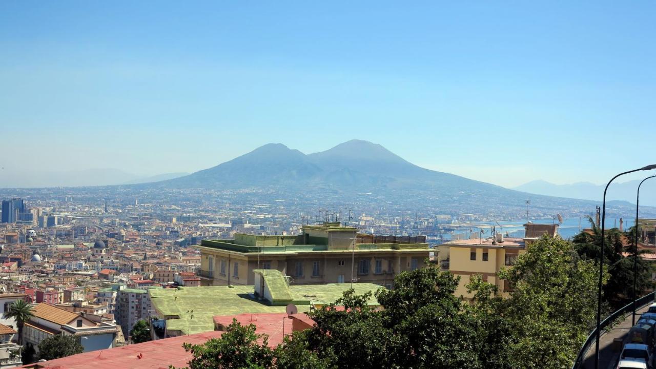 Spacious Panoramic Apartment - Half Way Center-Vomero District Naples Exterior photo