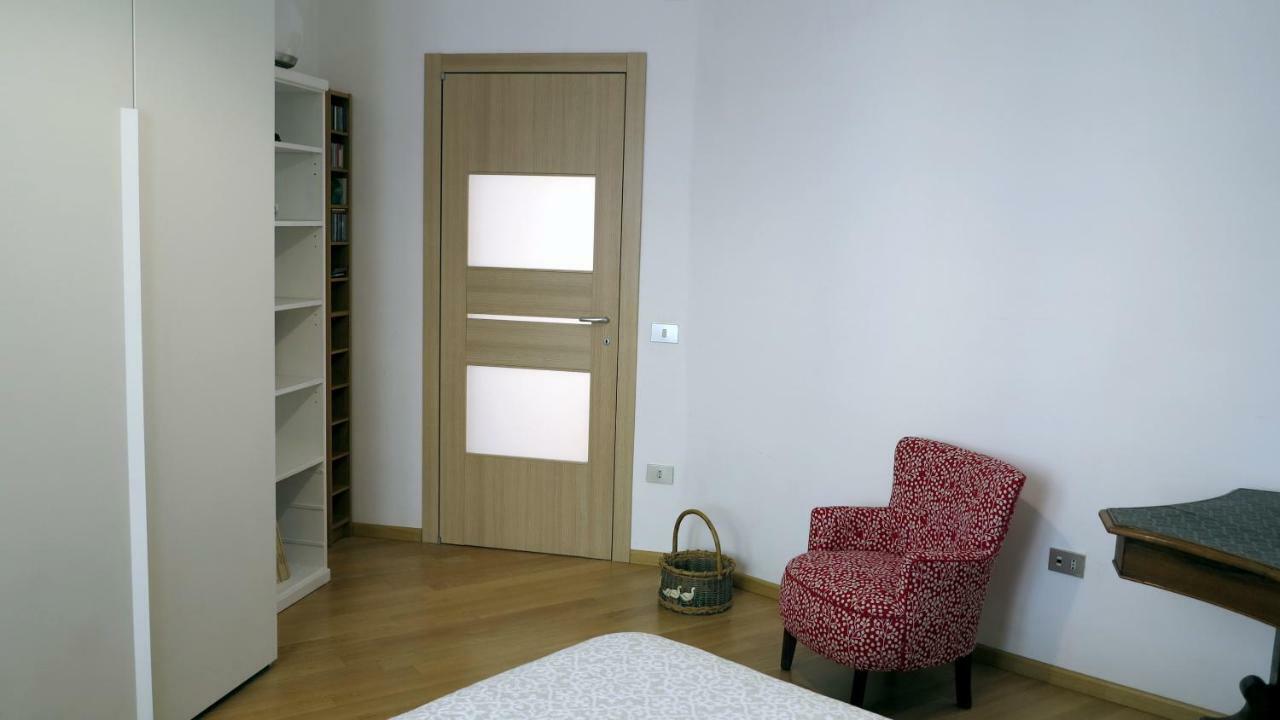 Spacious Panoramic Apartment - Half Way Center-Vomero District Naples Exterior photo